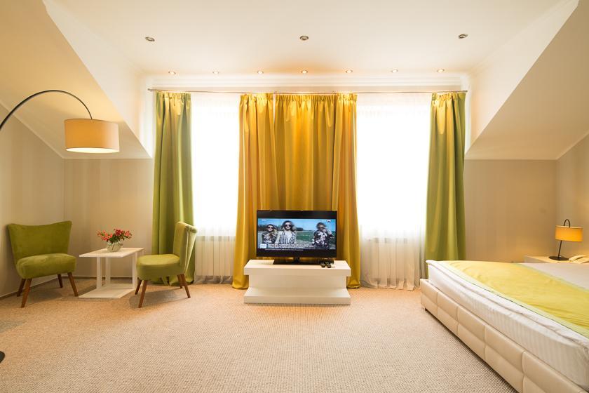 Otte Hotel Mirhorod Kültér fotó